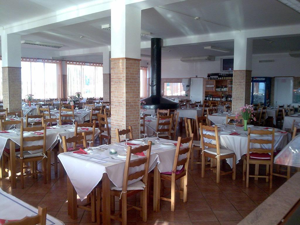 Nefama Pensao Hotel โอริก ภายนอก รูปภาพ